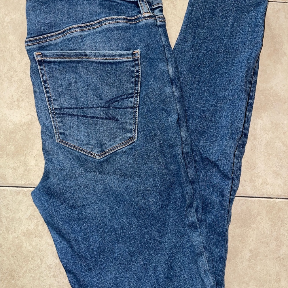 American Eagle Outfitters Classic Blue Jeans